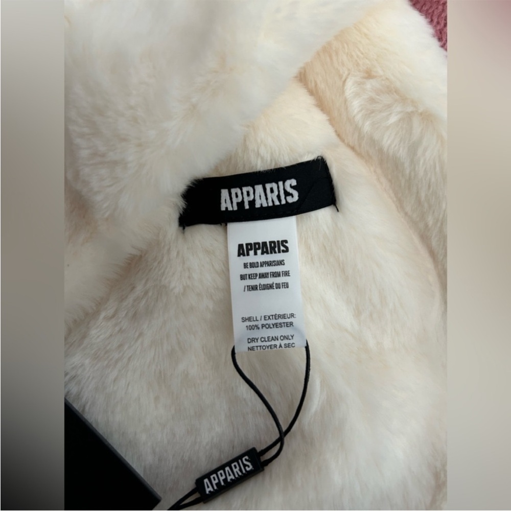 Apparis Scarf/Wrqp